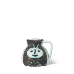 Pablo Picasso, Têtes (Heads) (Ramié 367), 1956, White earthenware clay turned pitcher with oxidized paraffin decoration and white enamel