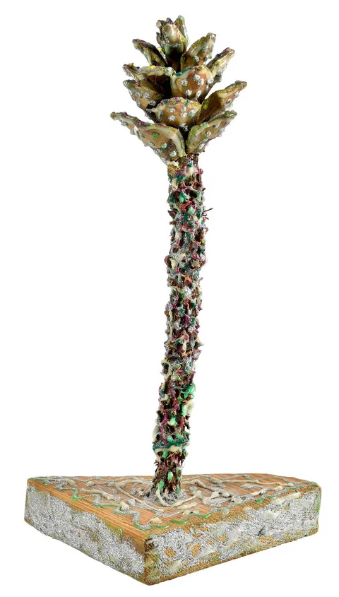 Ossie Lee Samuels, Festive palm tree, carved wood