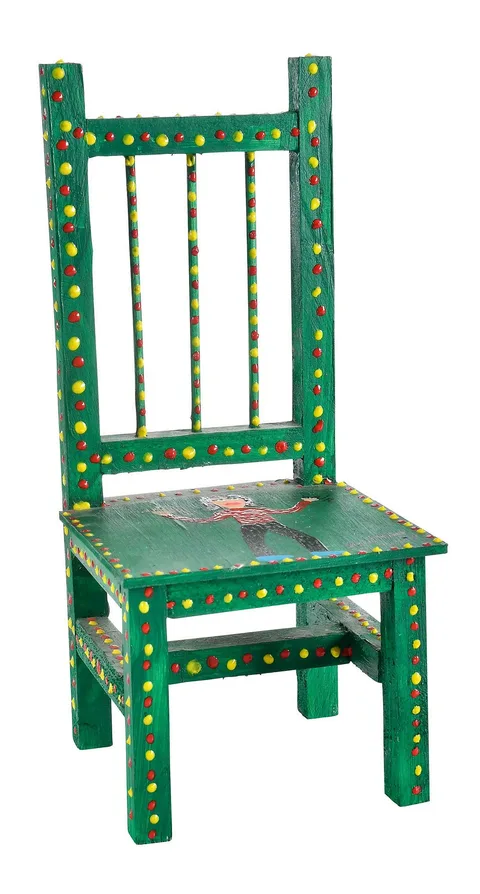 Minnie Adkins, Minnie Chair, 2017, carved and painted wood
