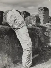 Herbert List, Gewandtorso, Altkorinth, 1937, Vintage gelatin silver print on Agfa-Brovira paper