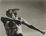 Leni Riefenstahl, Diskuswerfen, 1936, Gelatin silver print, printed c.