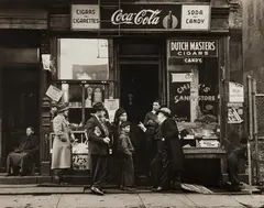 Walter Rosenblum, Chick's Candy Store, Pitt Street, New York, 1939, Gelatin silver print, printed later