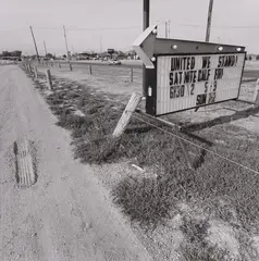 Lee Friedlander, Kansas, 2001, Gelatin silver print, printed
