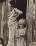 Arthur Rothstein, Wife and child of a sharecropper, Washington County, Arkansas, 1935, Vintage gelatin silver print