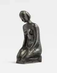 Moissey Kogan, Kniender Frauenakt mit beiden Händen auf den Beinen, Circa 1933, Bronze