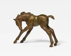 Sich leckendes Fohlen by Renée Sintenis, 1928, Bronze, sold May 2025