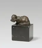 August Gaul, Liegender Fischotter mit Fisch, 1915, Bronze