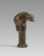 August Gaul, Bärenpetschaft (Bär auf einem Baumstamm), 1899, Bronze