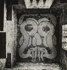 Diego Rivera construit sa tombe by Gisèle Freund, c. 1951, Vintage gelatin silver print, sold May 2025