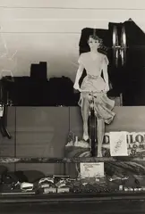 Sibylle Bergemann, Fahrradladen an der Rosenthaler Straße, Berlin, 1978, Gelatin silver print, mounted on cardboard