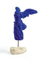 Yves Klein, Victoire de Samothrace, 1962/1973, IKB pigment and synthetic resin on plaster, with metal rod and stone base. Total size approx