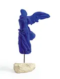 Yves Klein, Victoire de Samothrace, 1962/1973, IKB pigment and synthetic resin on plaster, with metal rod and stone base. Total size approx