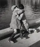 Lucien Aigner, Boy and Girl Kissing, 1930s, Gelatin silver print, printed later