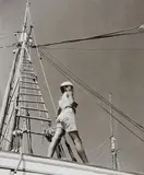 Herbert List, Junge am Hafen von Ermoupolis