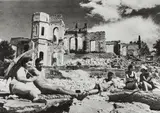 Yevgeny Khaldei, Das Leben geht weiter, Sewastopol/Krim, 9. Mai 1944