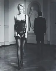 Peter H. Fürst, Danielle in schwarzen Dessous. Hommage à Anton Räderscheidt, 1983, Gelatin silver print, printed