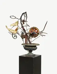 Jean Tinguely, PROLETKUNST Nr. 3, 1989, Sculpture made of iron, root, animal skull, wooden wheel etc., and electric motor. Approx