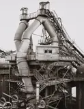 Bernd and Hilla Becher, Hochofenkopf, Terre Rouge