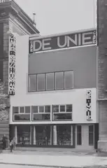 Evert Marinus Van Ojen, Café de Unie, Rotterdam, 1925, Vintage gelatin silver print (photo postcard)