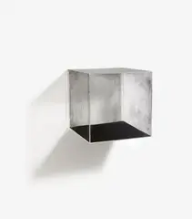 Erich Reusch, Elektrostatisches Objekt, 1970, Charcoal dust in plexiglass box