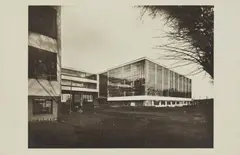 Lucia Moholy, Bauhausneubau, Dessau, Werkstättenbau, 1925/26, Vintage gelatin silver print (photo postcard, unposted)