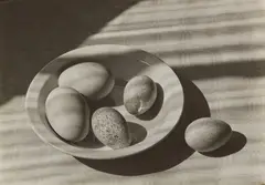 Emmanuel Sougez, Les oeufs au Soleil, 1933, Vintage ferrotyped gelatin silver print