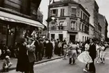 Gisèle Freund, Rue Boulard, Paris, 14 Juillet
