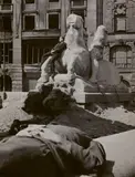 Herbert List, Hildebrandbrunnen am Lenbachplatz