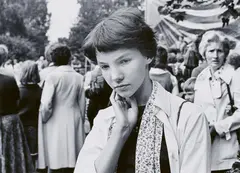 Gabriele Und Helmut Nothhelfer, Junges Mädchen auf dem Kirchentag, Berlin, 1978, Gold-toned gelatin silver print, printed later