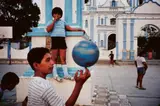 Alex Webb, Spinning Globe, Tehuantepec, Mexico, 1985, Cibachrome print on Ilford paper
