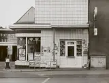Tata Ronkholz, Bochum-Wattenscheid, Assenbruchstrasse (from the series: Trinkhallen)