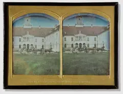Wilhelm Schneider, Vierergespann vor einem Schlosseingang, Um 1860, Stereo daguerreotype hand tinted. Each image