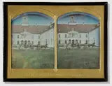 Wilhelm Schneider, Vierergespann vor einem Schlosseingang, Um 1860, Stereo daguerreotype hand tinted. Each image
