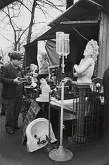 Marché aux Puces by Gisèle Freund, 1930s, Gelatin silver print, printed later, offered Nov 2019