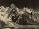 Vittorio Sella, Grupo del Gasherbrum da Occidente, 1899, Gelatin silver print, printed probably 1920s