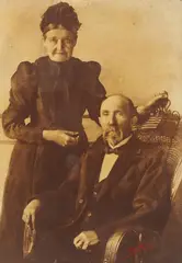 August Sander, Karl und Ida Ermert, Herdorf, 1907, Bromoil print