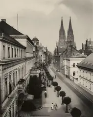 Zeughausstraße by August Sander, c. 1935, Gelatin silver print printed before, sold Jun 2018