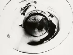 Anton Stankowski, Medizinische Lampe, 1931, Ferrotyped gelatin silver print on Agfa paper, printed probably 1950s
