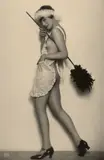 Mme D'Ora, Ein Stubenmädchen, 1928, Vintage gelatin silver print