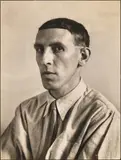 August Sander, The painter Heinrich Hoerle, 1928, Gelatin silver print, printed before