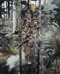 Jimmy Nelson, Gogine Boys, Goroka, Eastern Highland, Papua New Guinea, 2010, Chromogenic print on dibond