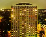 Rut Blees Luxemburg, Towering Inferno, 1995, C-Print auf Aluminium