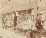 Eugène Atget, Brocanteur, 38 Rue Descartes
