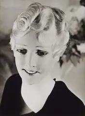 Werner Rohde, Wachskopf, 1928, Gelatin silver print on Agfa paper, printed later