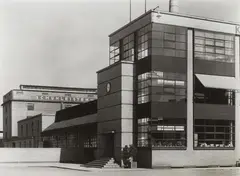 Albert Renger-Patzsch, Faguswerk in Alfeld/Leine, 1928, Vintage gelatin silver print on Agfa-Brovira paper, printed 1940s