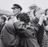 Robert Lebeck, Aus der Reportage "Heimkehrer in Friedland"