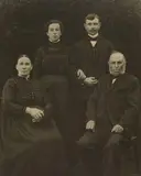 August Sander, Familie aus dem Westerwald (Family from Westerwald)