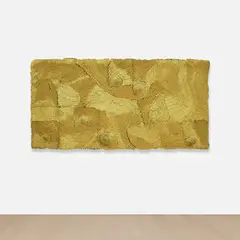 Olga De Amaral, Umbra E, 2015, linen, gesso, acrylic paint, Japanese paper and gold leaf