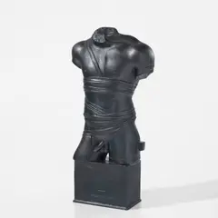 Igor Mitoraj, Grepol di destra, 1985, bronze