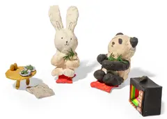 Atsushi Kaga, Usacchi and his Dad, 2009, acrylic on paper clay, Plasticine, paper and foam sheet, in 10 parts